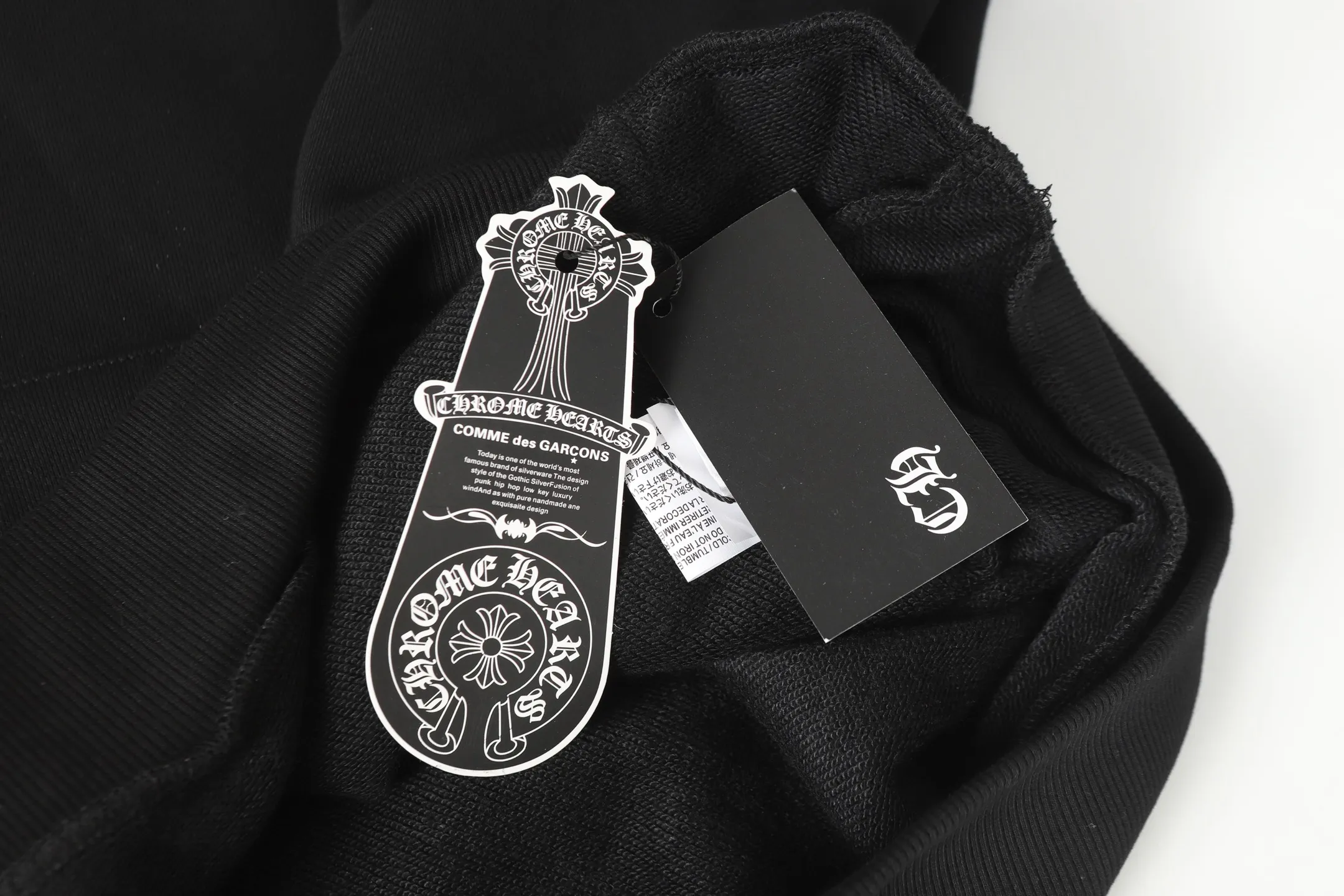 P240 Cross-border model, please do not place an order if you are pursuing quality -Chrome Hearts/Chrome Hearts Colorful🌈Horseshoe Sanskrit printed hooded sweatshirt -High weight, high density and high quality. The wool is soft, delicate and skin-friendly. It feels soft and silky. It has excellent warmth and skin-friendly properties. -Size: S M L XL